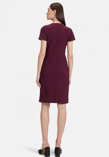 Короткое платье