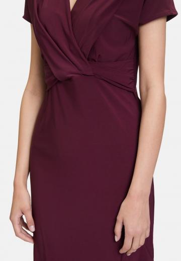 Короткое платье