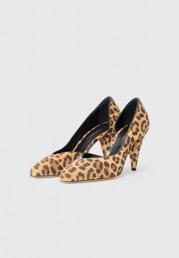 Туфли на высоком каблуке