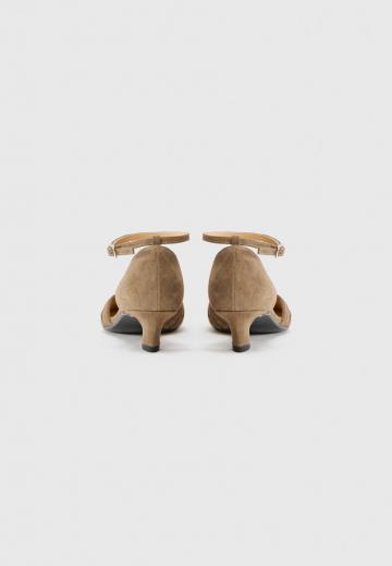 Туфли с ремешком