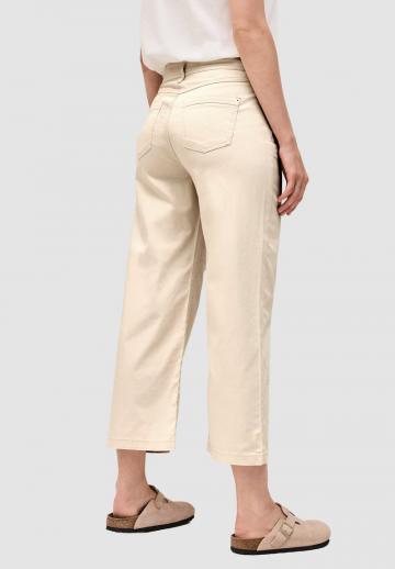 Короткие джинсы