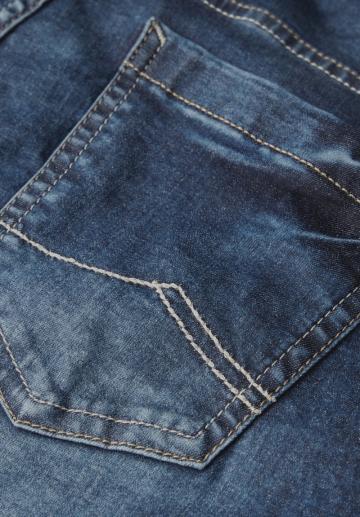 Джинсовые шорты