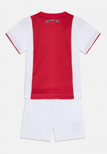 Спортивные шорты