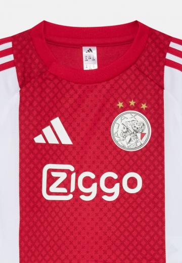 Спортивные шорты