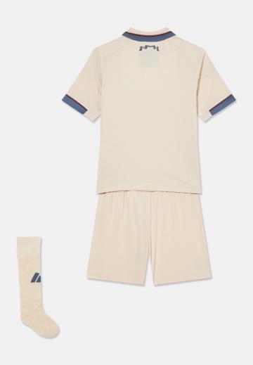 Спортивные шорты