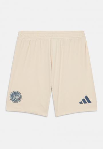 Спортивные шорты