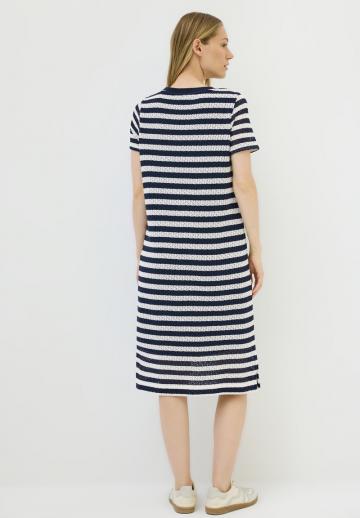 Вязаное платье