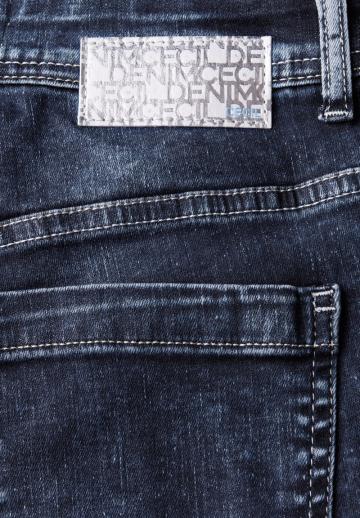 Клешеные брюки