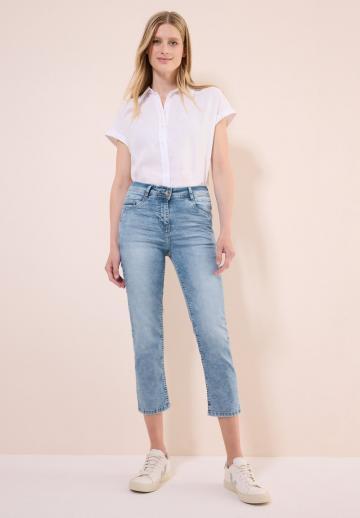 Короткие джинсы