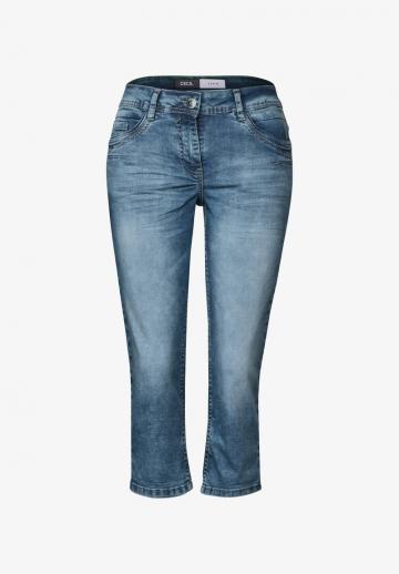 Короткие джинсы