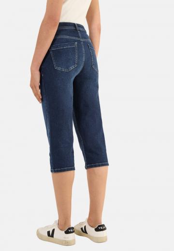 Короткие джинсы
