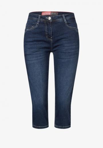 Короткие джинсы