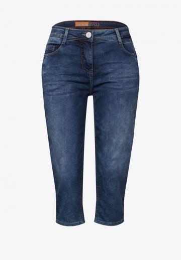 Короткие джинсы