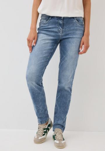Джинсы