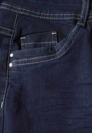 Короткие джинсы