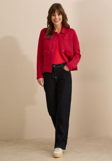 Куртка с накладнымит карманами