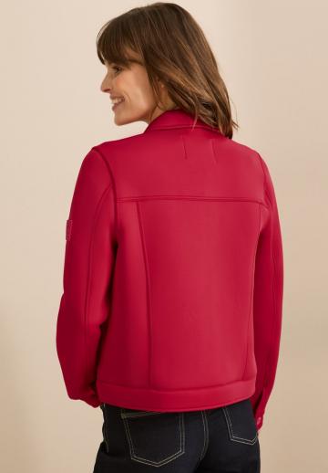 Куртка с накладнымит карманами