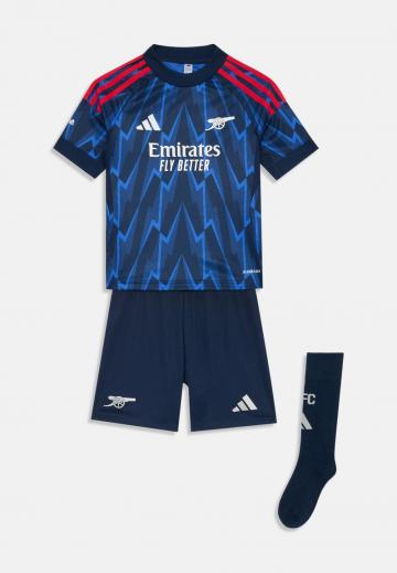 Спортивные шорты