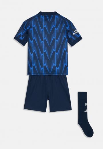 Спортивные шорты