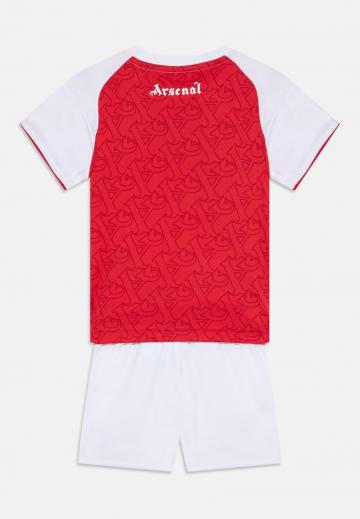 Спортивные шорты