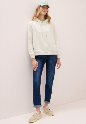 Пуловер с капюшоном