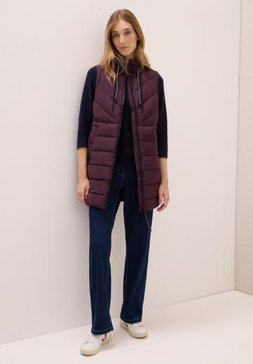 Длинный жилет