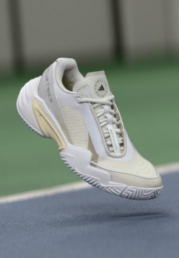 Теннисные кроссовки