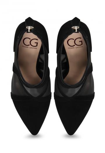 Полусапожки на высоком каблуке