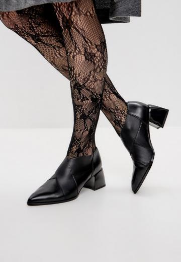 Туфли с высоким носом