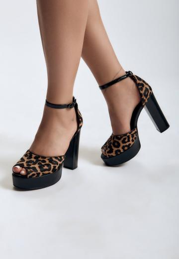 Туфли с открытым носом