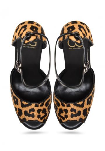 Туфли с открытым носом