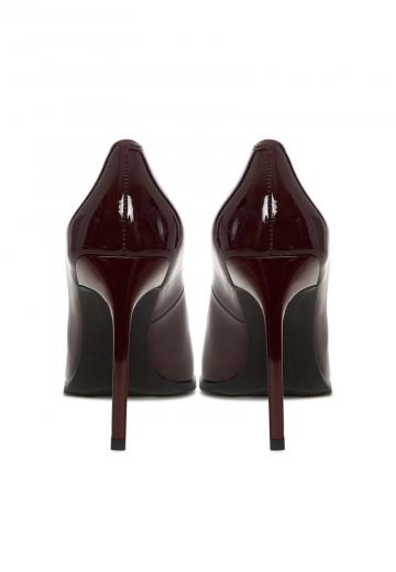 Туфли на высоком каблуке