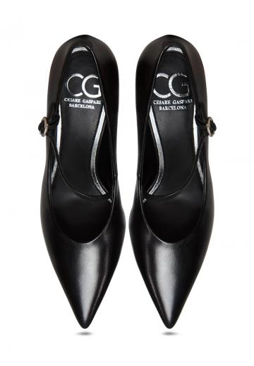 Туфли на высоком каблуке