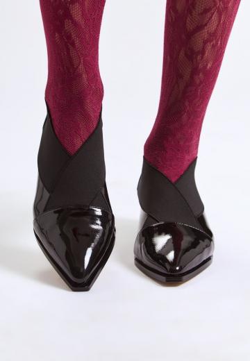 Туфли с высоким носом