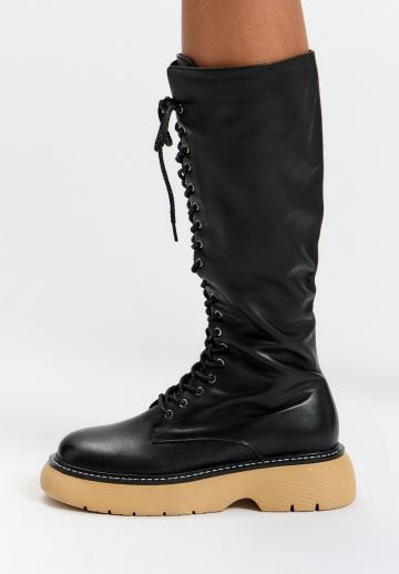 Сапоги на шнуровке