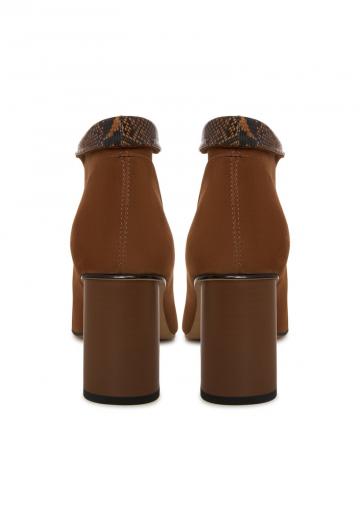 Полусапожки на высоком каблуке