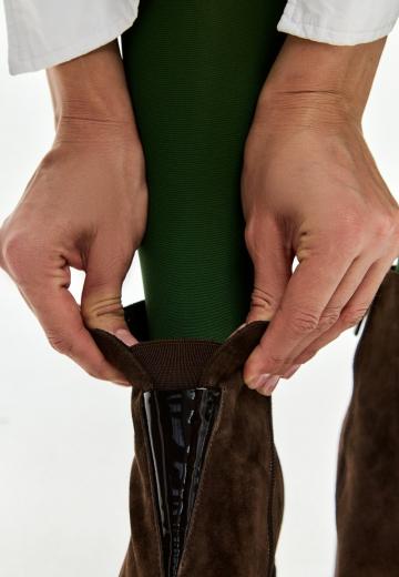 Полусапожки на высоком каблуке