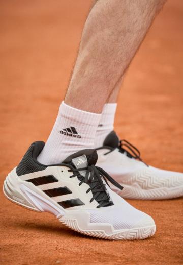 Теннисные кроссовки