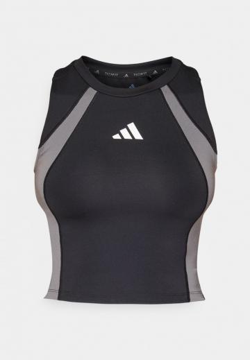 Спортивный топ