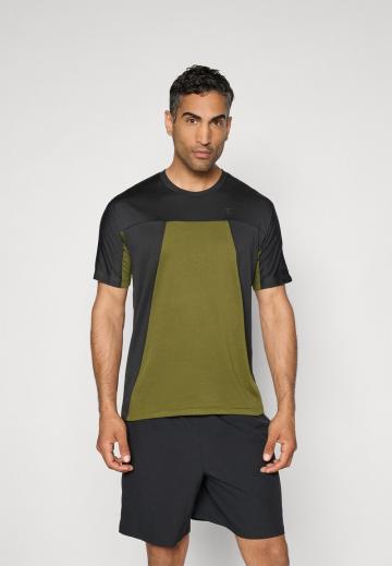 Спортивная майка