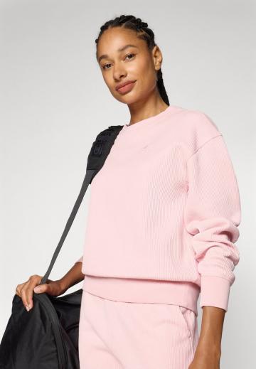 Спортивная толстовка