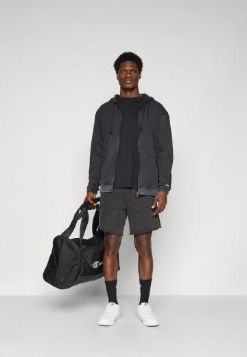 Спортивная кофта