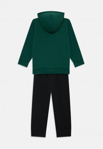 Набор одежды