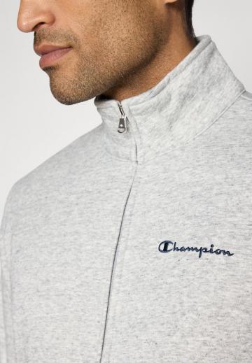 Спортивная кофта