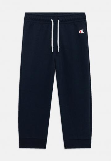 Набор одежды