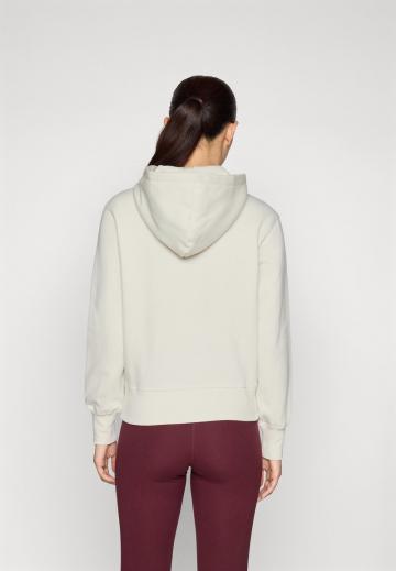 Спортивная толстовка