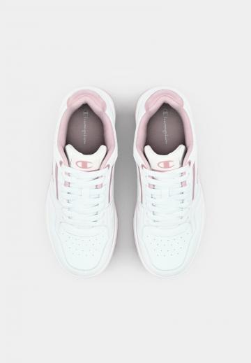 Кроссовки для зала