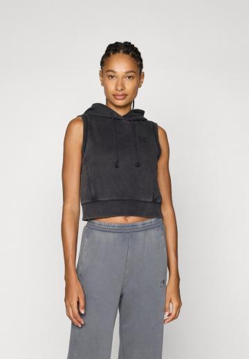 Спортивная толстовка