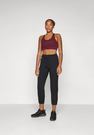 Спортивный бюстгальтер