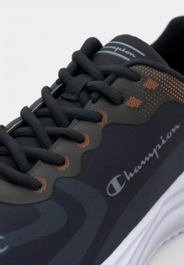 Тренировочные кроссовки